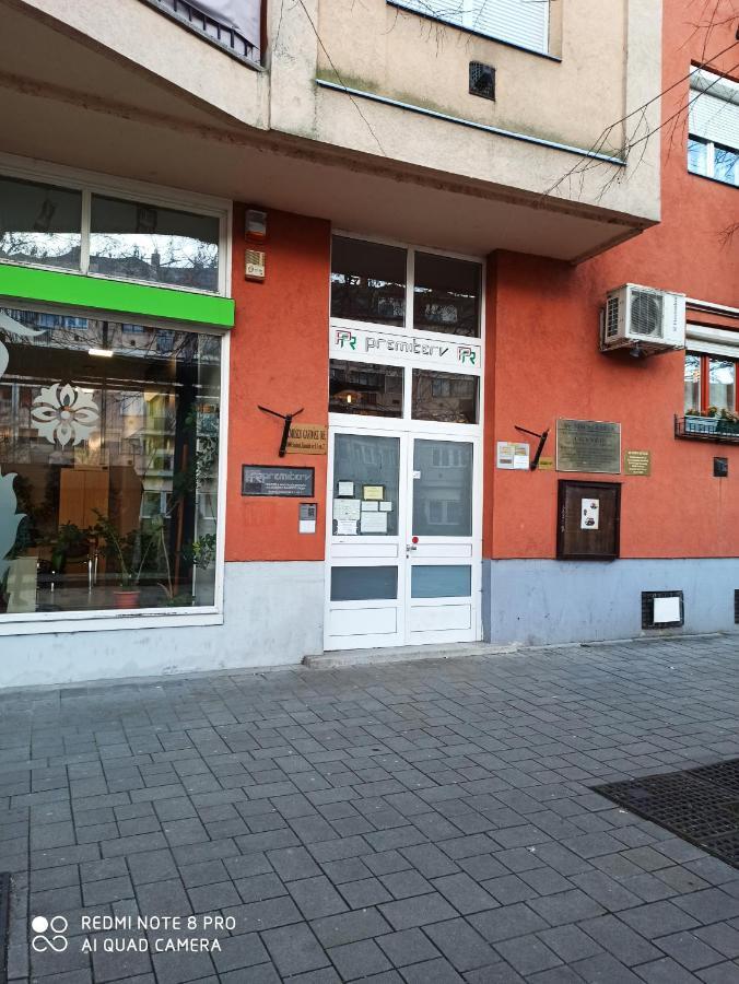 Centrum 2 *